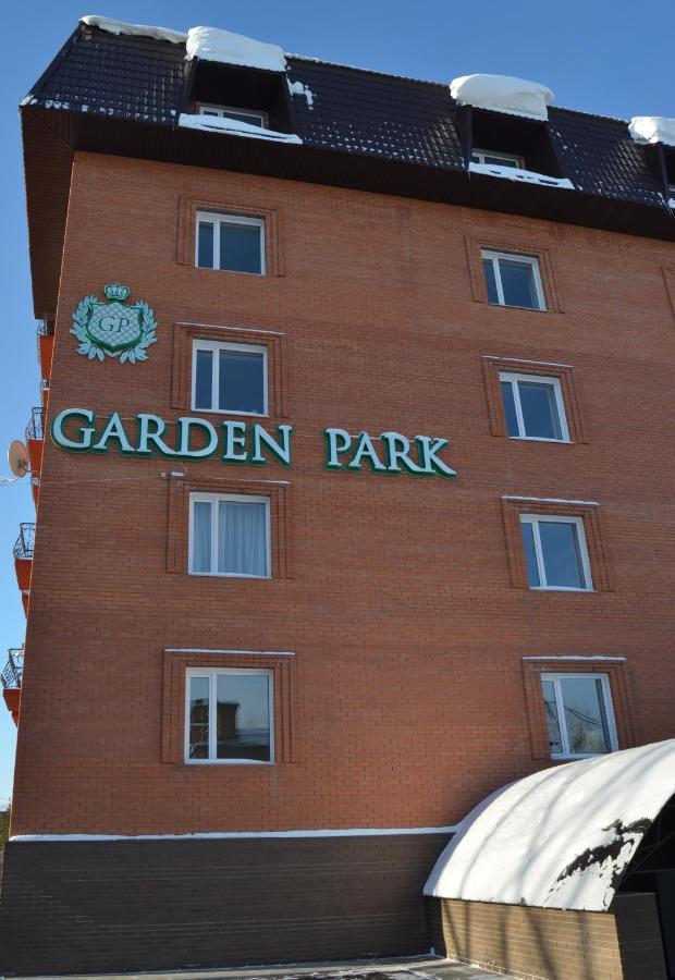 Golden Park Hotel Pavlodar Ngoại thất bức ảnh