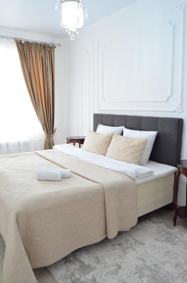 Golden Park Hotel Pavlodar Ngoại thất bức ảnh