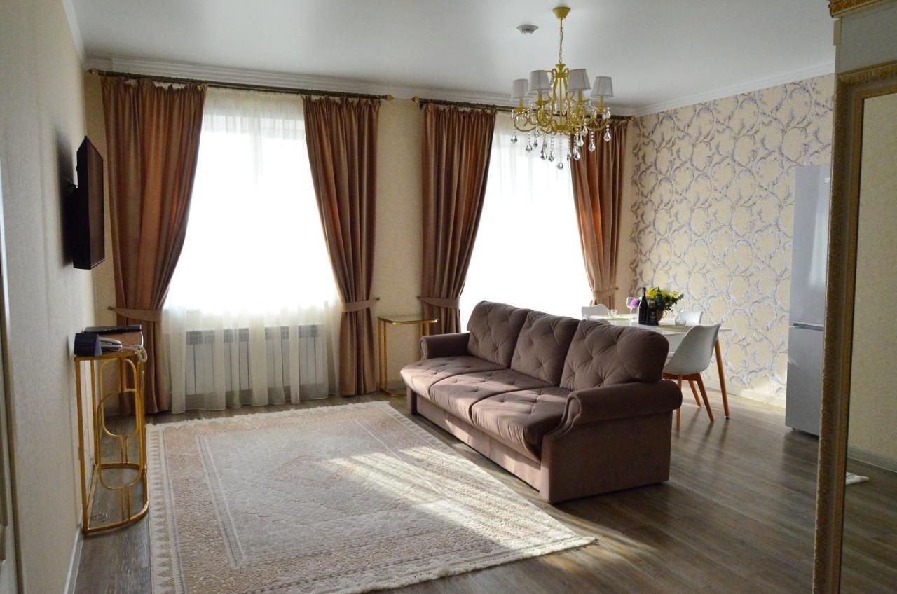Golden Park Hotel Pavlodar Ngoại thất bức ảnh