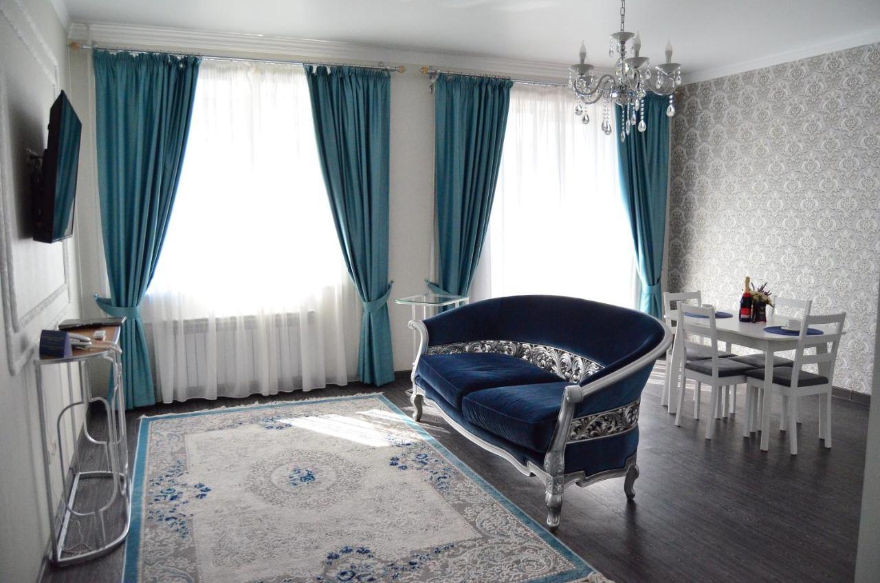 Golden Park Hotel Pavlodar Ngoại thất bức ảnh