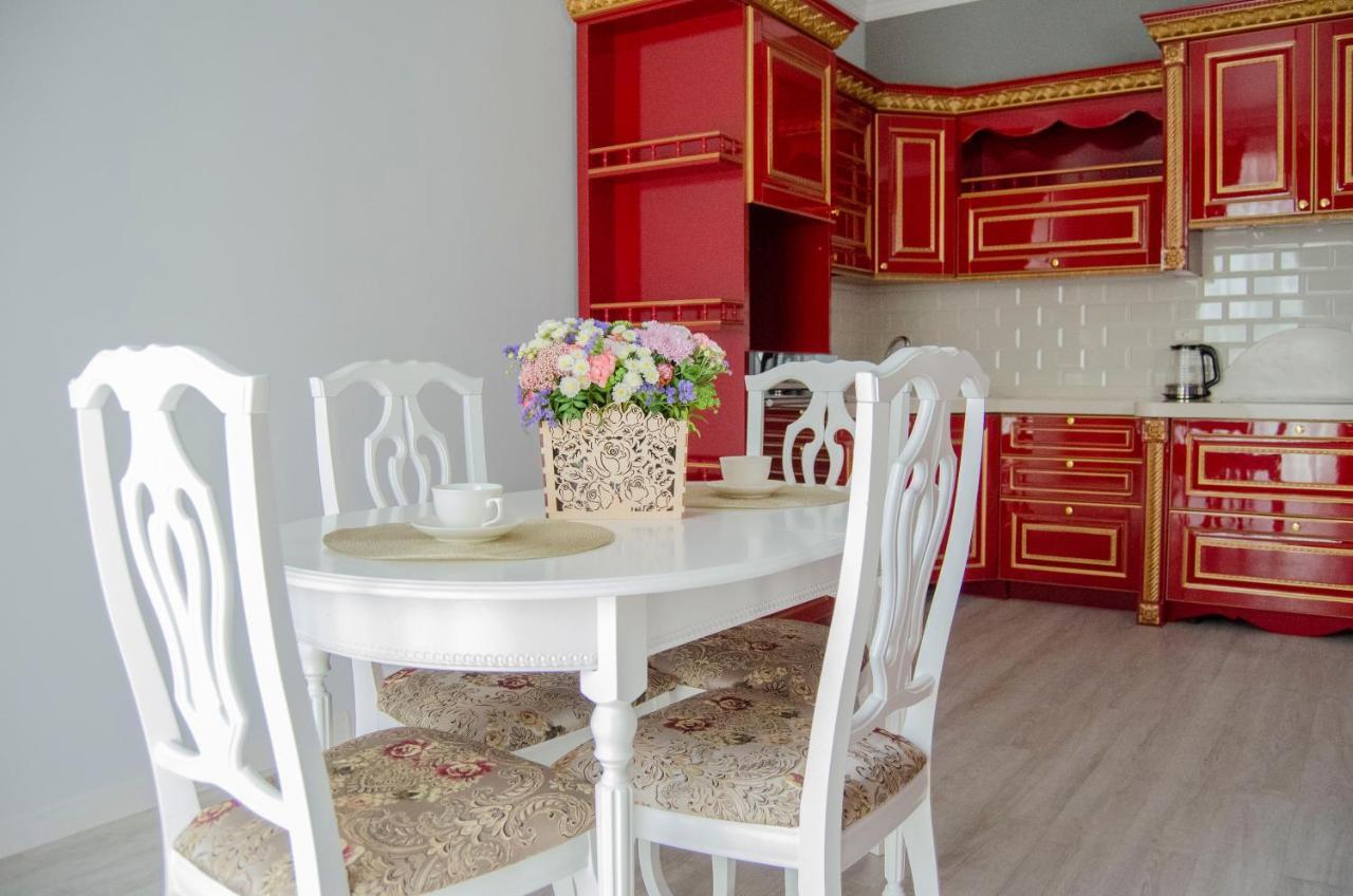 Golden Park Hotel Pavlodar Ngoại thất bức ảnh