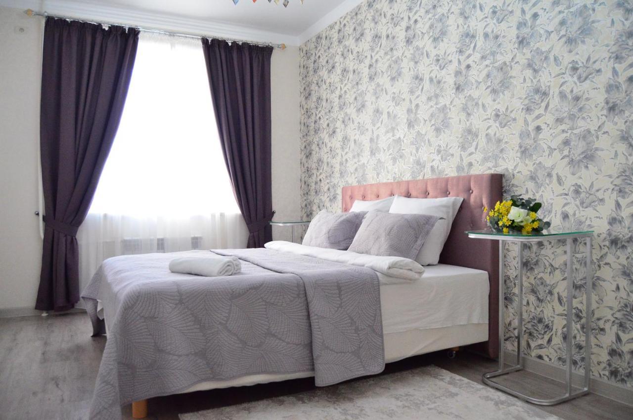 Golden Park Hotel Pavlodar Ngoại thất bức ảnh