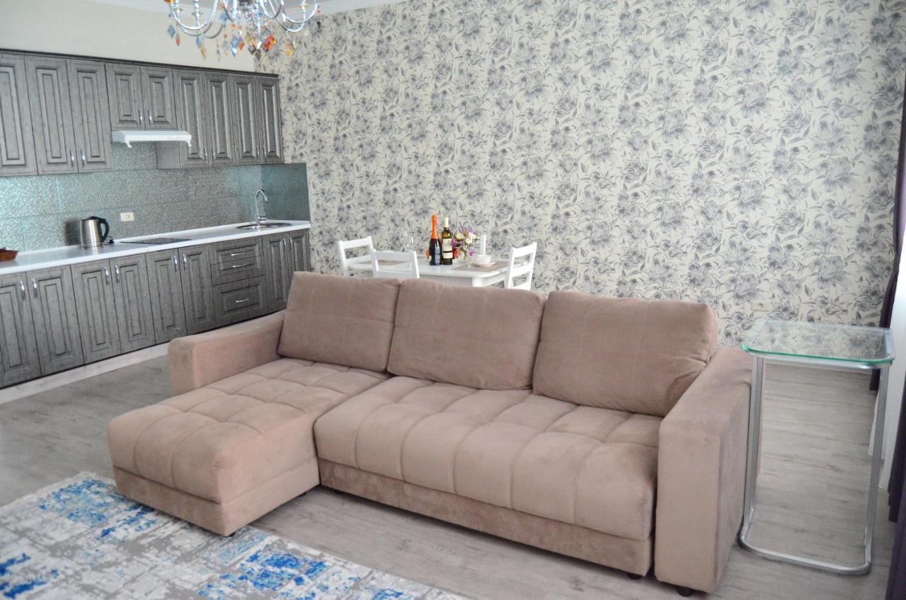 Golden Park Hotel Pavlodar Ngoại thất bức ảnh