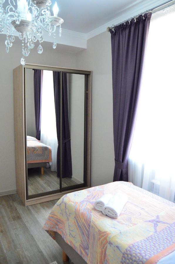 Golden Park Hotel Pavlodar Ngoại thất bức ảnh