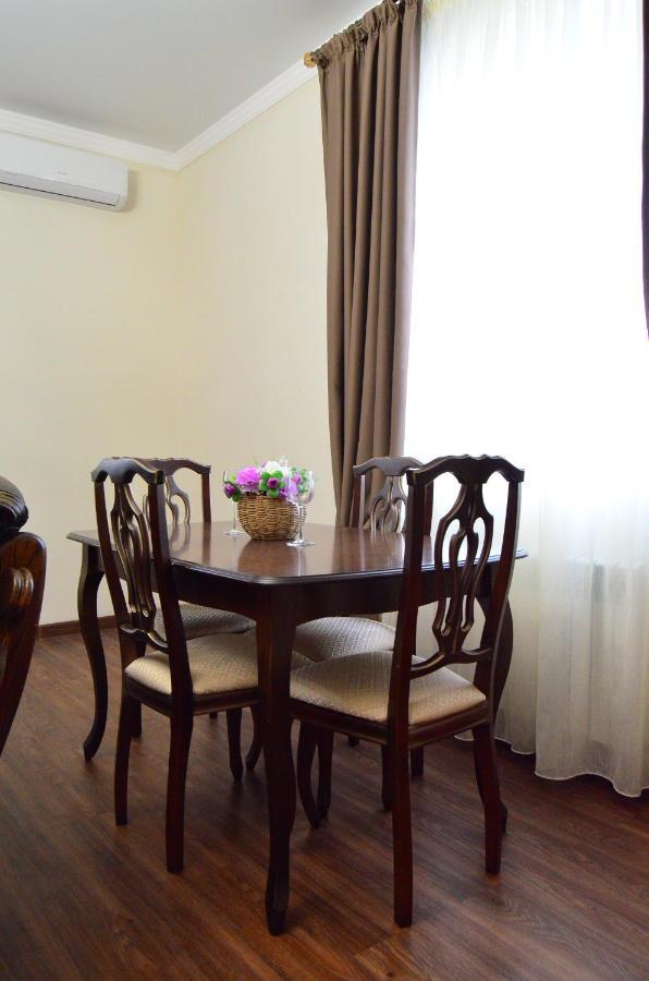 Golden Park Hotel Pavlodar Ngoại thất bức ảnh
