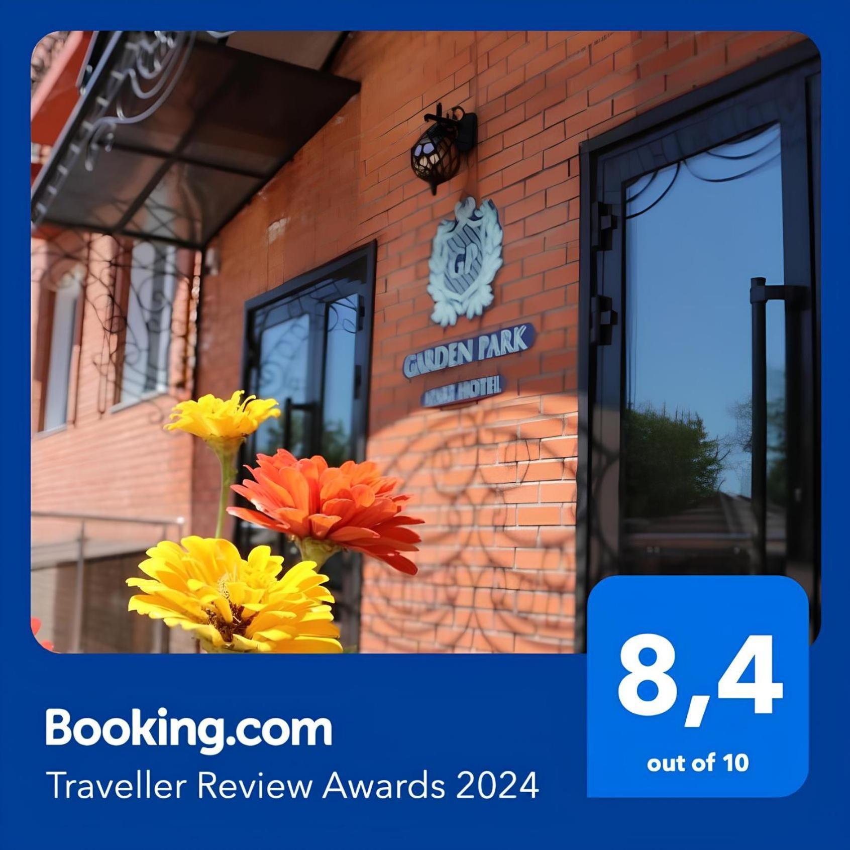 Golden Park Hotel Pavlodar Ngoại thất bức ảnh